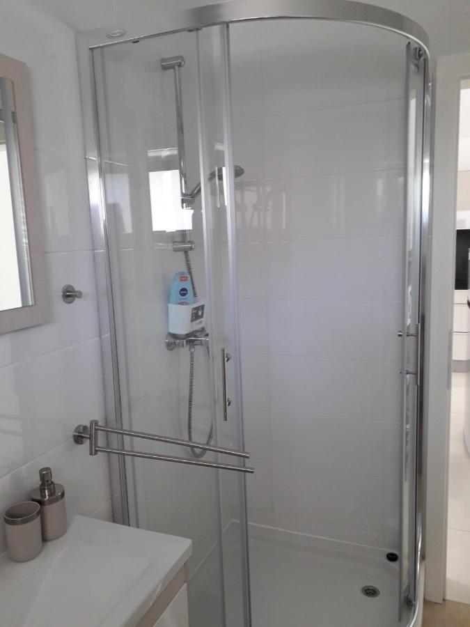 Apartment White Vantacici Εξωτερικό φωτογραφία