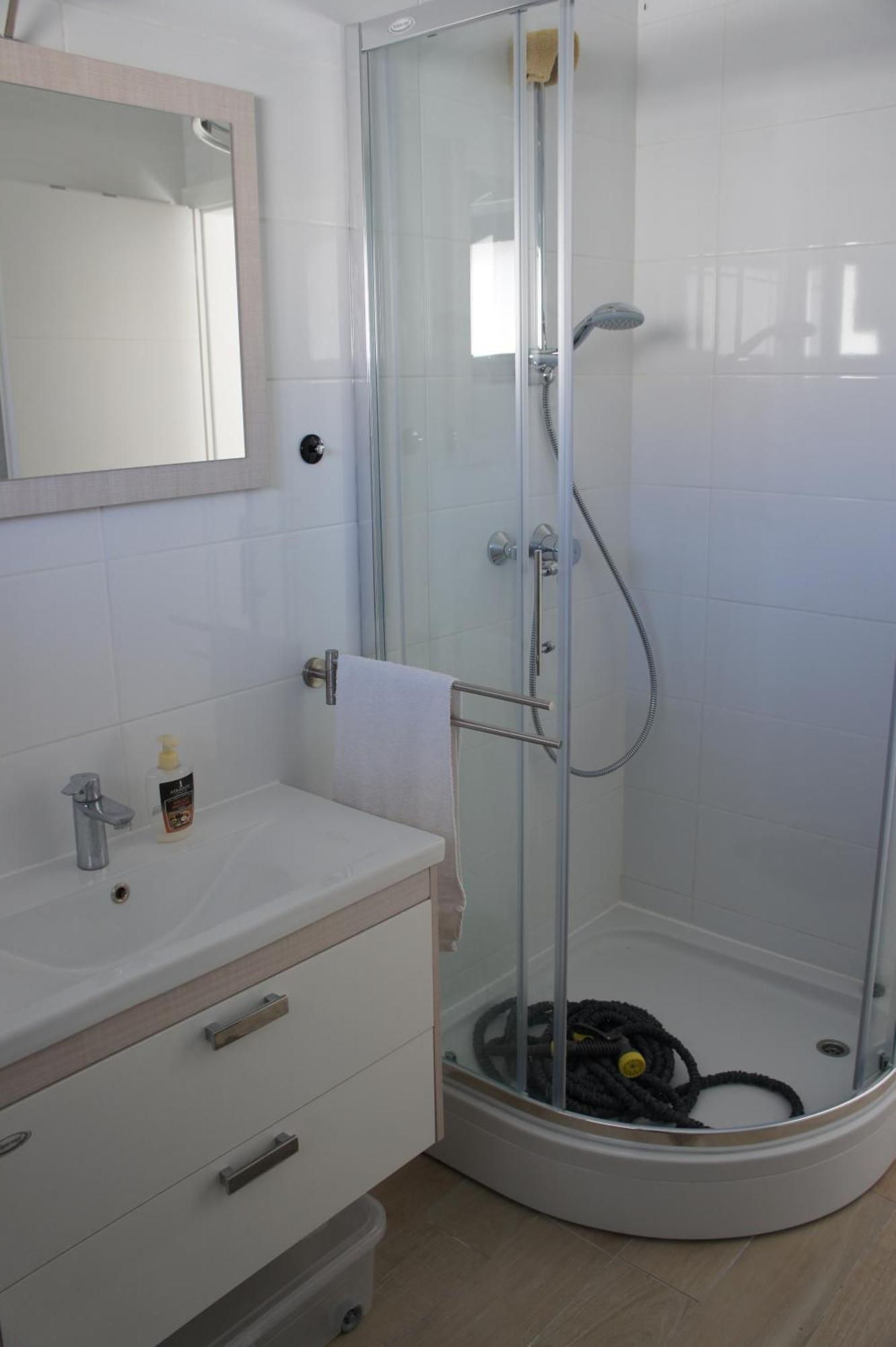 Apartment White Vantacici Εξωτερικό φωτογραφία