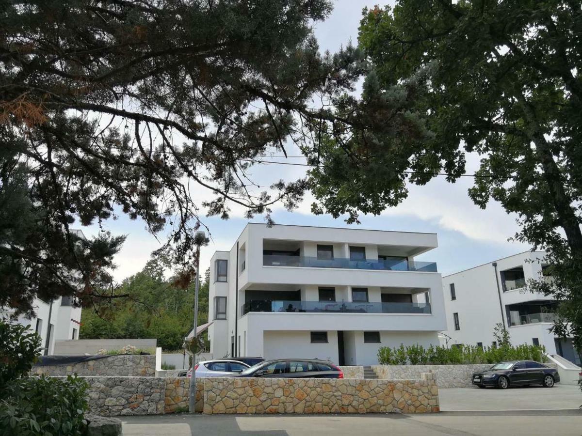 Apartment White Vantacici Εξωτερικό φωτογραφία