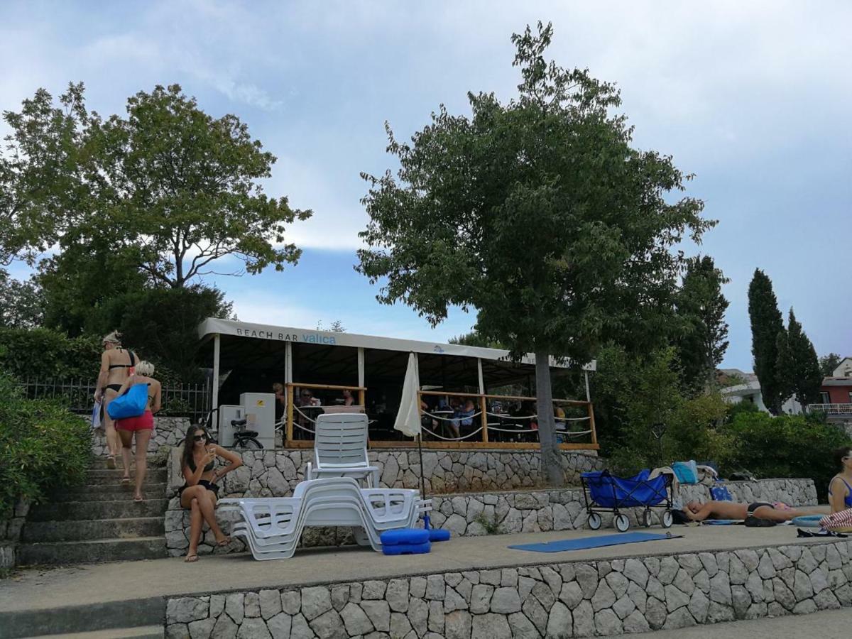 Apartment White Vantacici Εξωτερικό φωτογραφία
